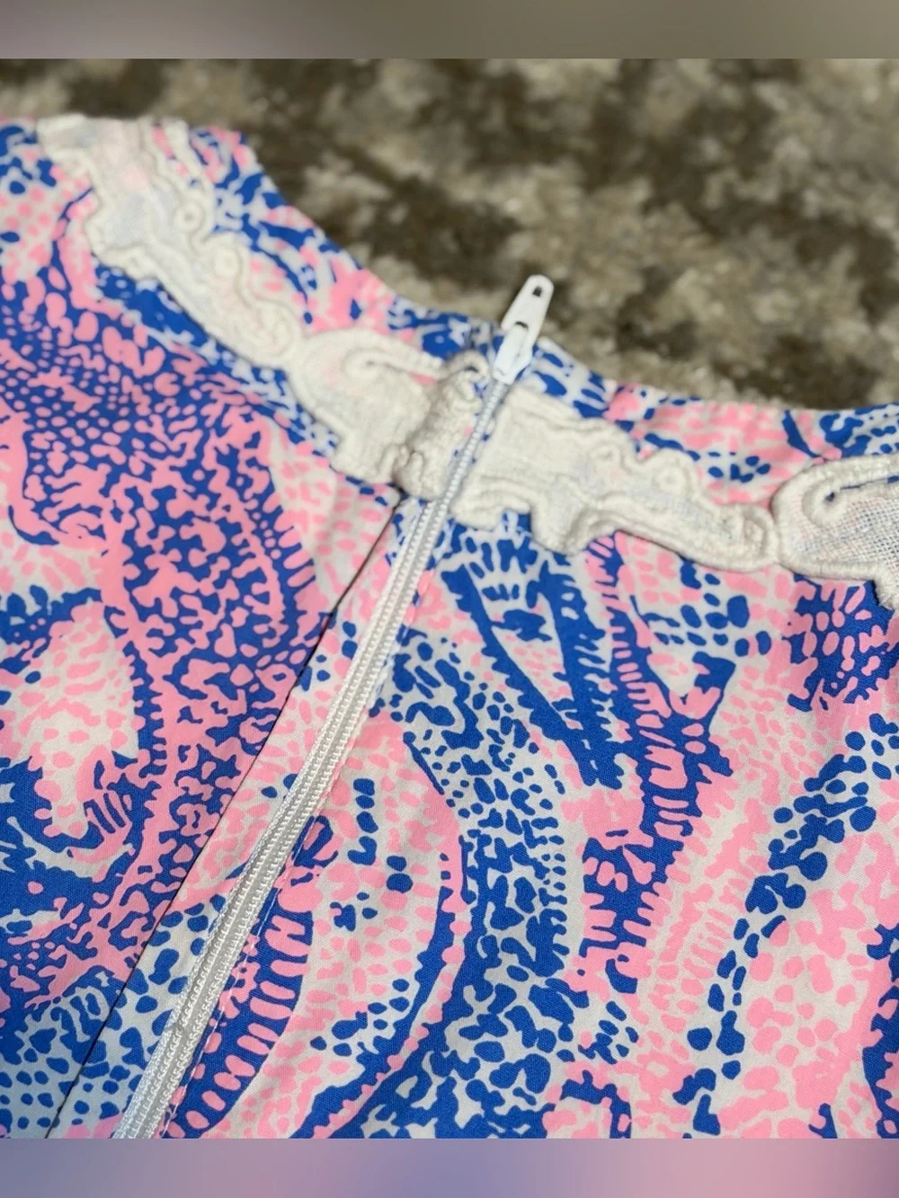 Lilly Pulitzer - Girls Pastel Alligator Print Classic Shift Dress, Size - 3T